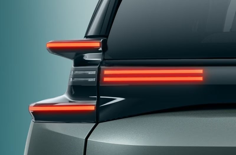 close up of the rear lights of a car