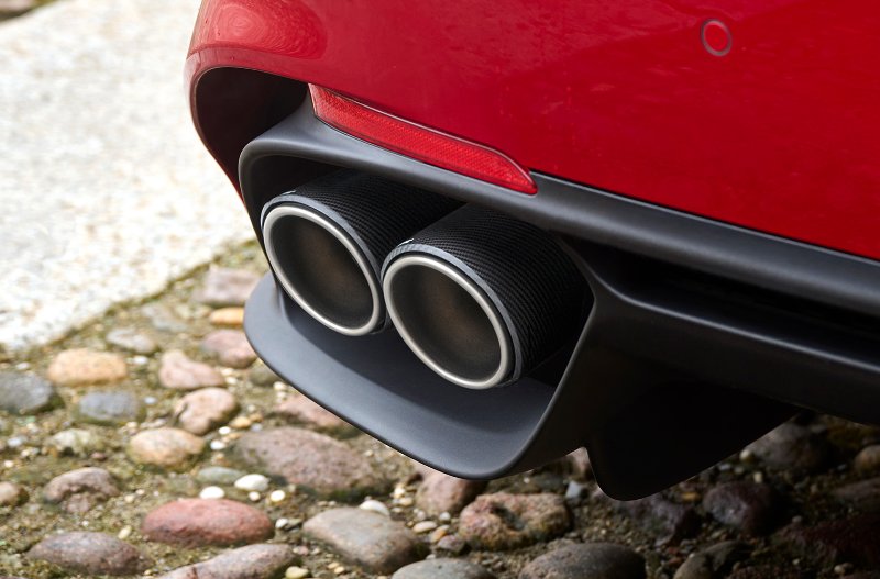 close up of the exchaust pipe