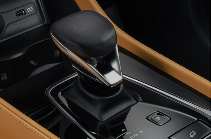 inside shot of tthe gear stick