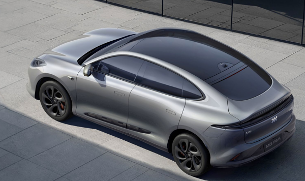 BIRD EYE VIEW OF THE TOP OF A CAR
