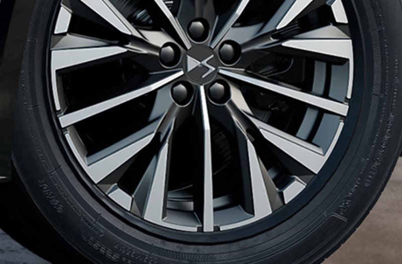 close up of the shot of the wheel